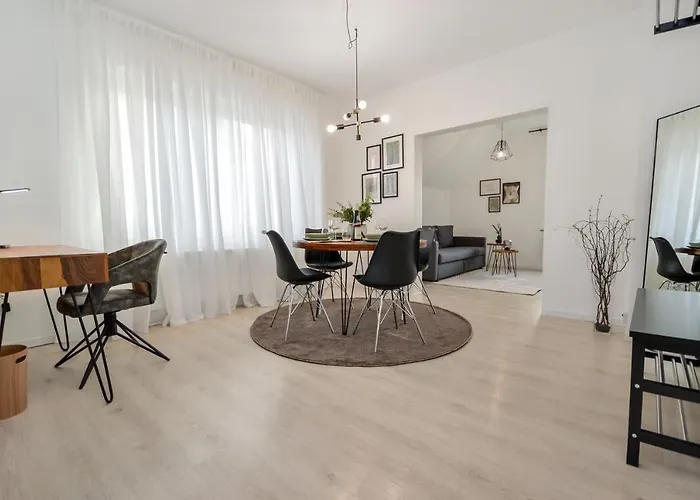 Appartement At Weinmeister - Gemuetlichkeit & Ruhe *